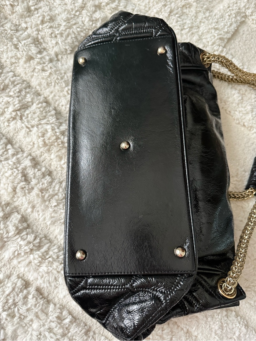Source Unknown Black Quilted Shoulder Bag with Gold Chain